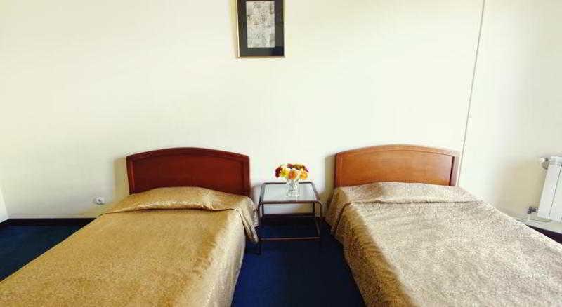 Hotel Ani