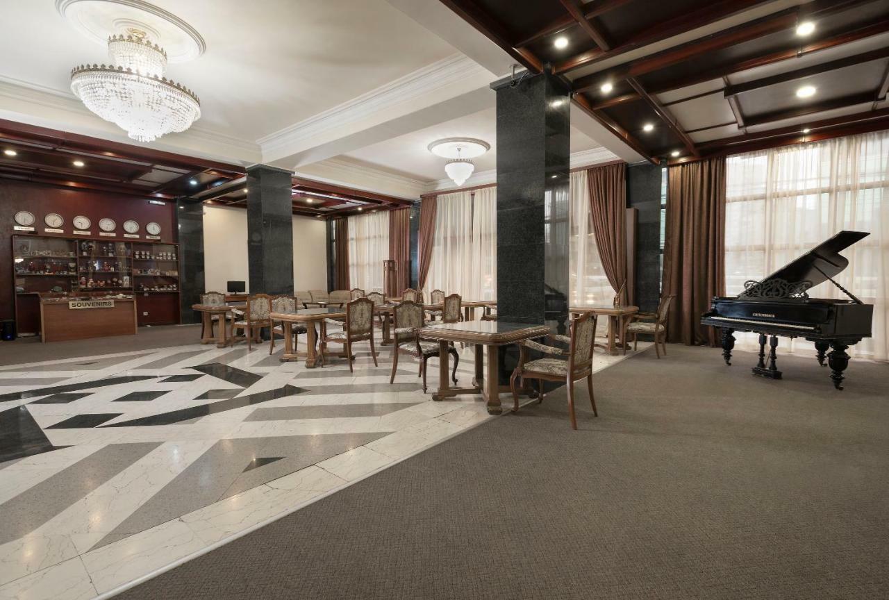 Hotel Ani 4*